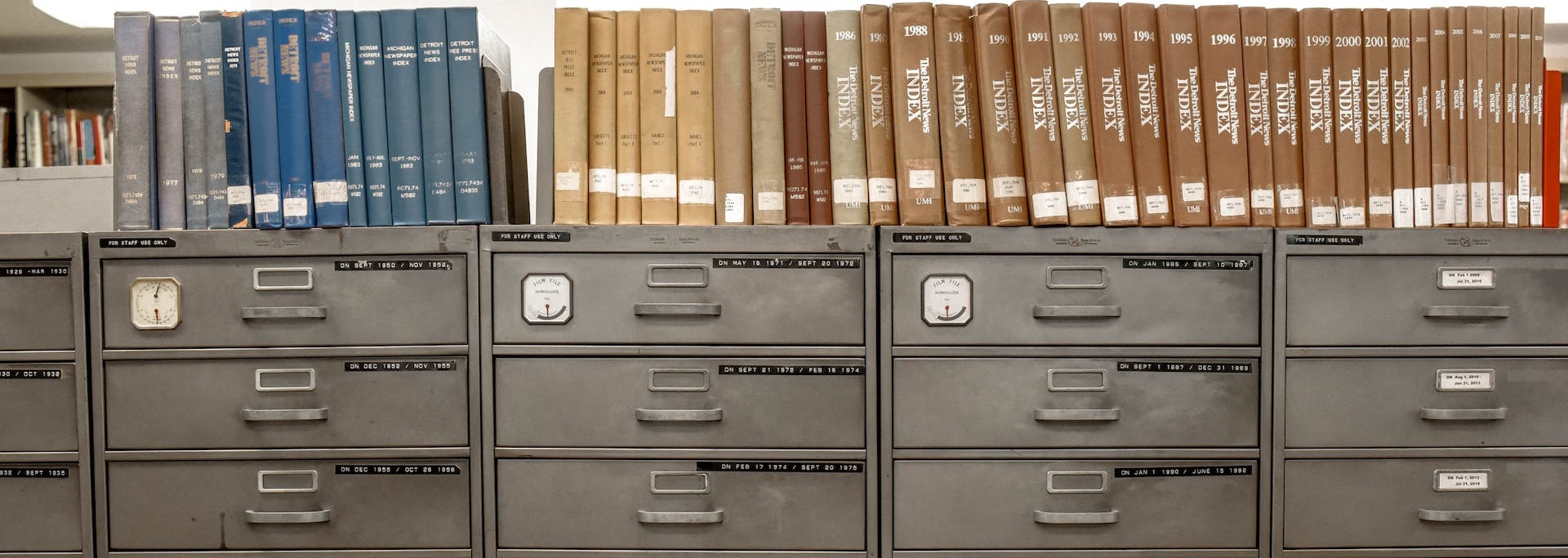 Reading multiple files from ORACLE using PL\SQL